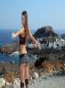 Приключения роскошной голой красотки в Греции (18 фото)